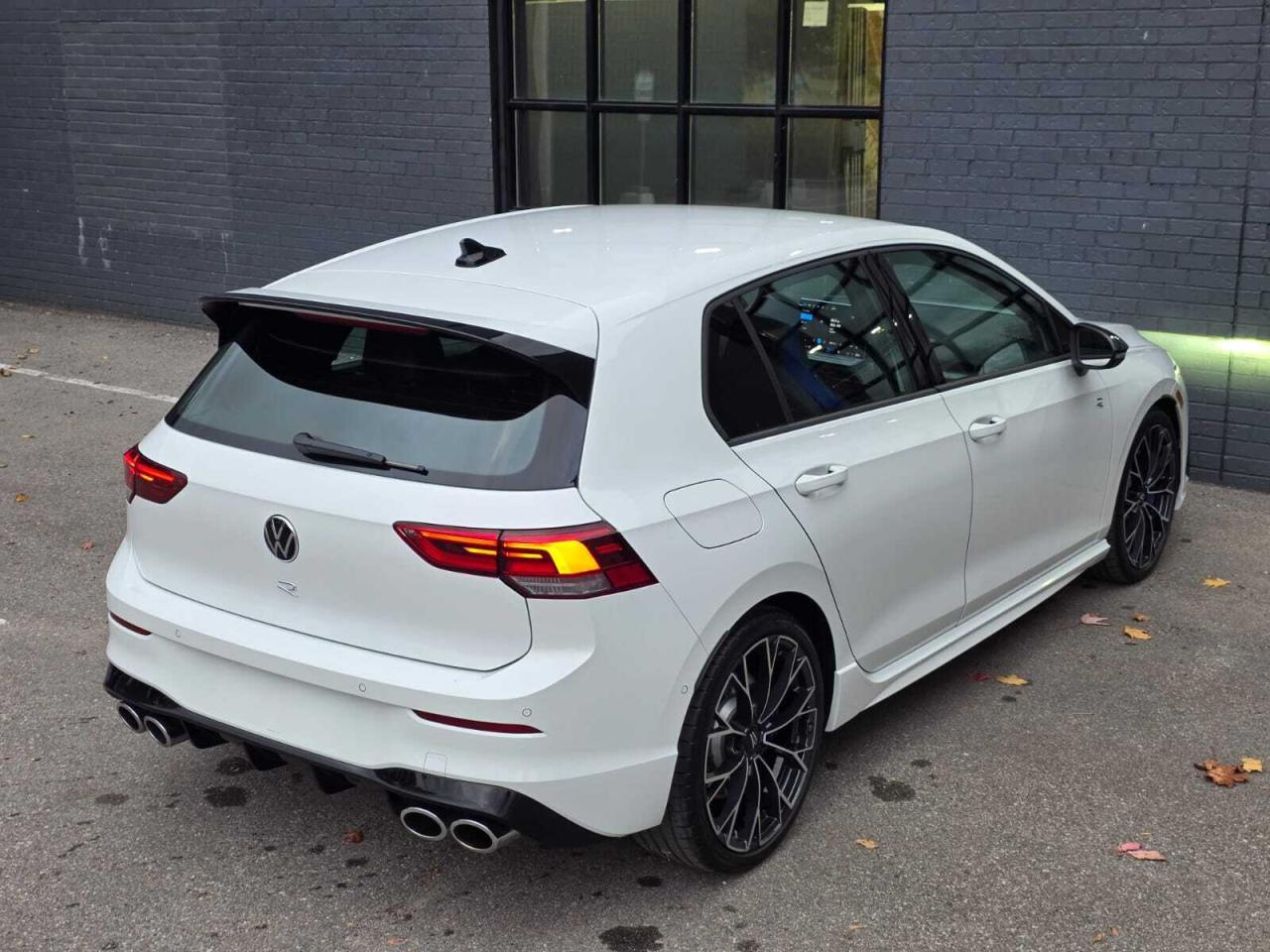 2025 Volkswagen Golf R DSG Photo