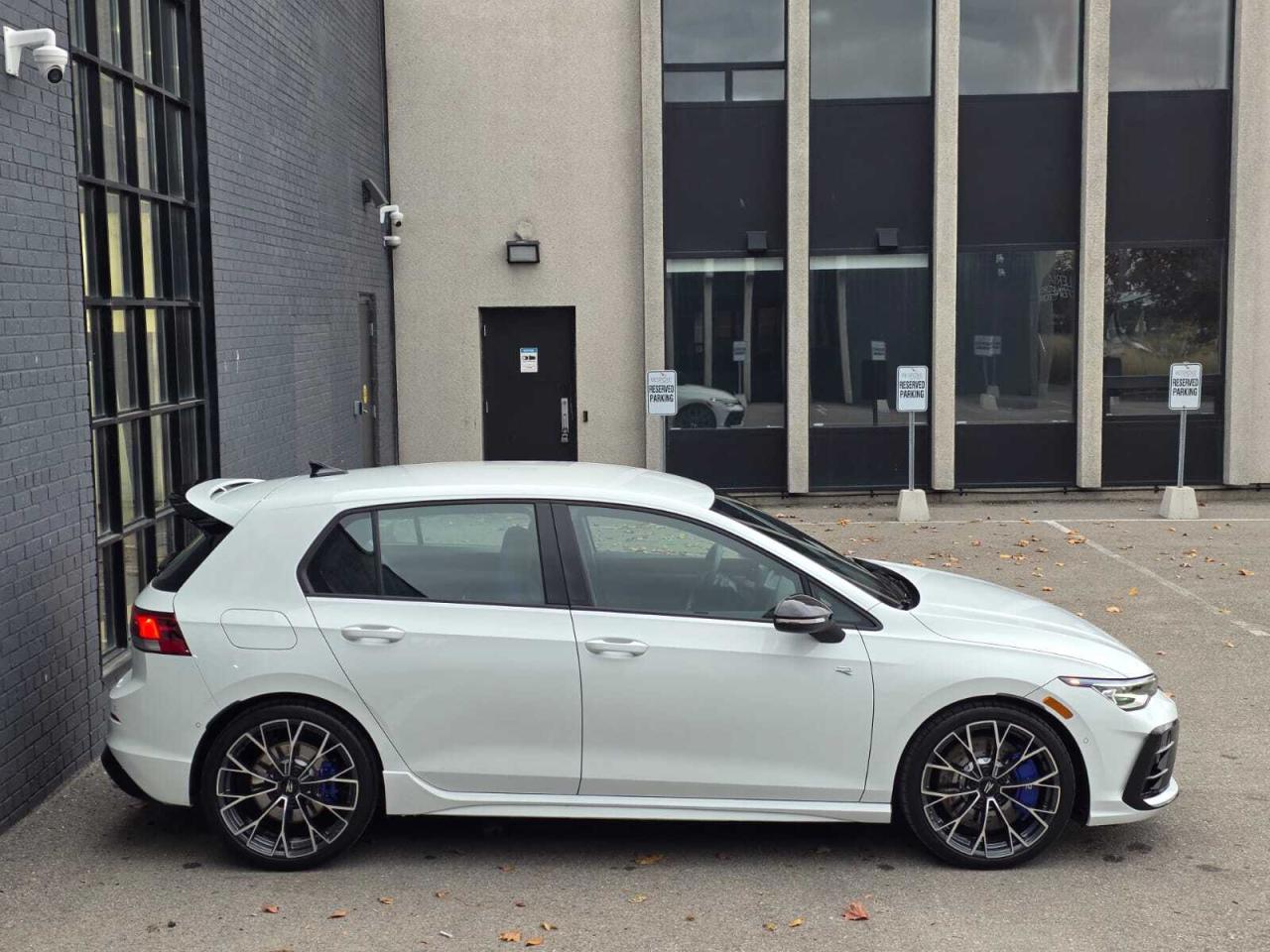 2025 Volkswagen Golf R DSG Photo