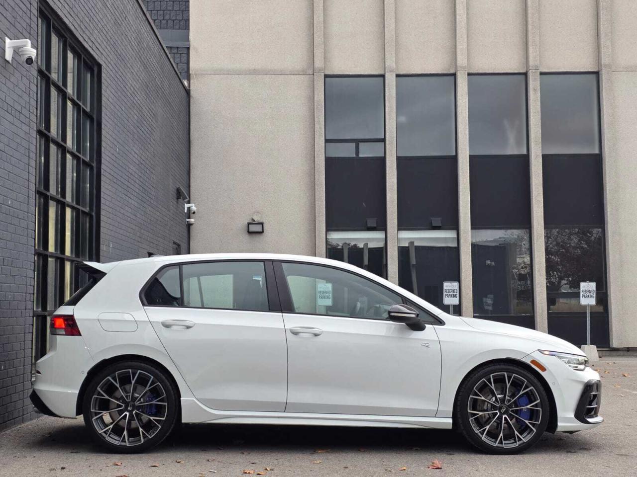 2025 Volkswagen Golf R DSG Photo