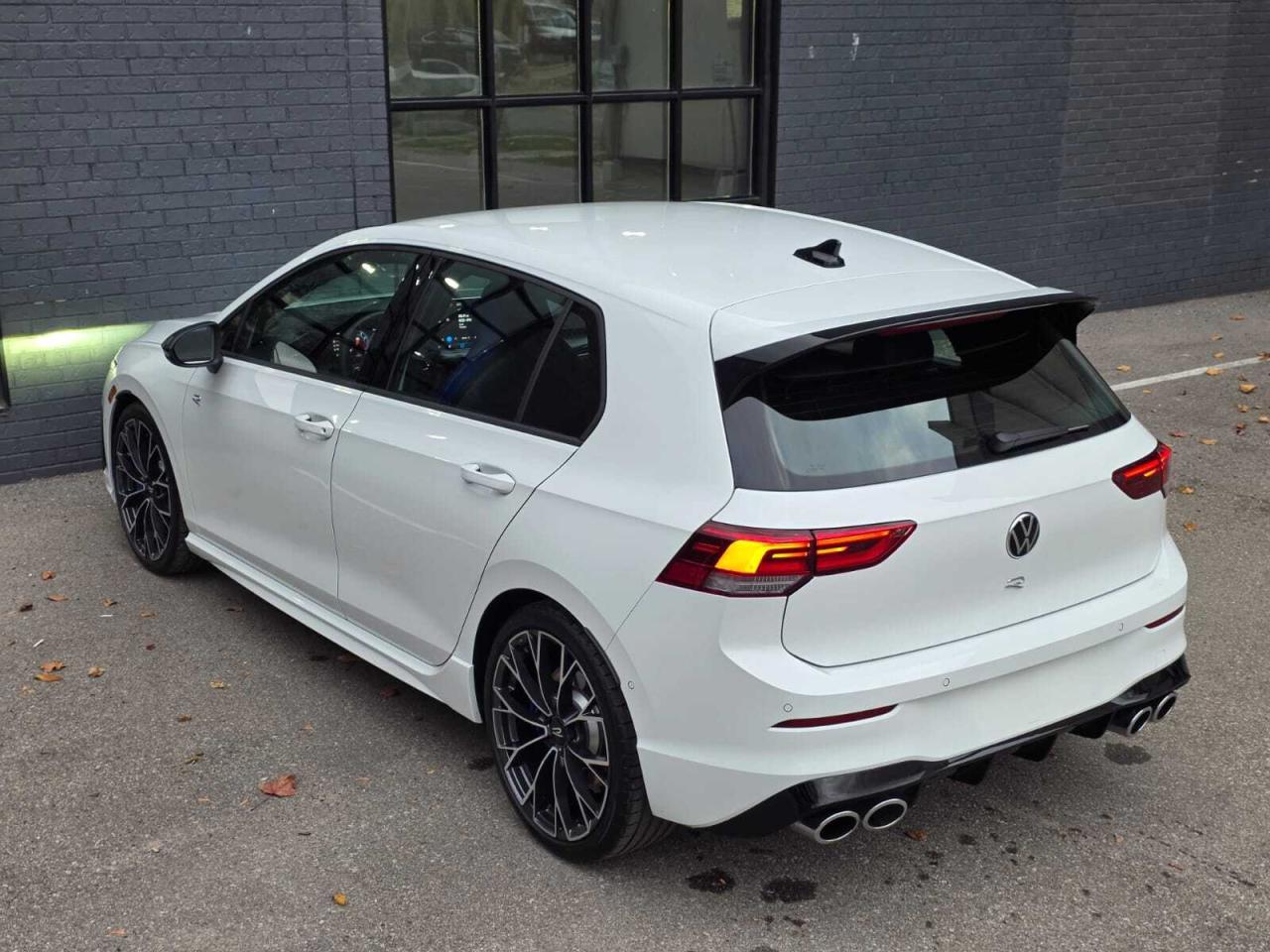 2025 Volkswagen Golf R DSG Photo