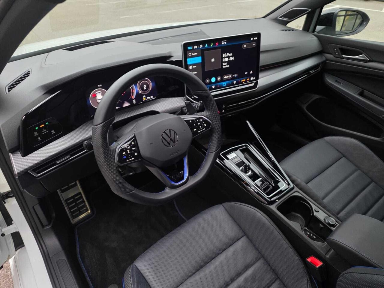 2025 Volkswagen Golf R DSG Photo