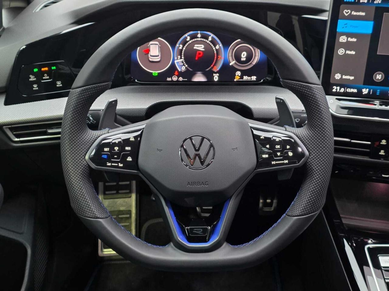 2025 Volkswagen Golf R DSG Photo