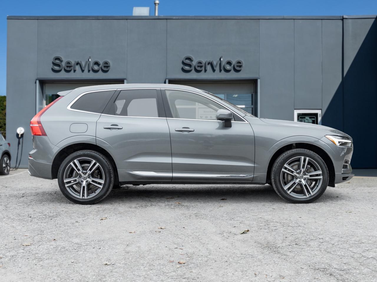 2021 Volvo XC60 Recharge T8 eAWD PHEV Inscription Exp  CPO Photo
