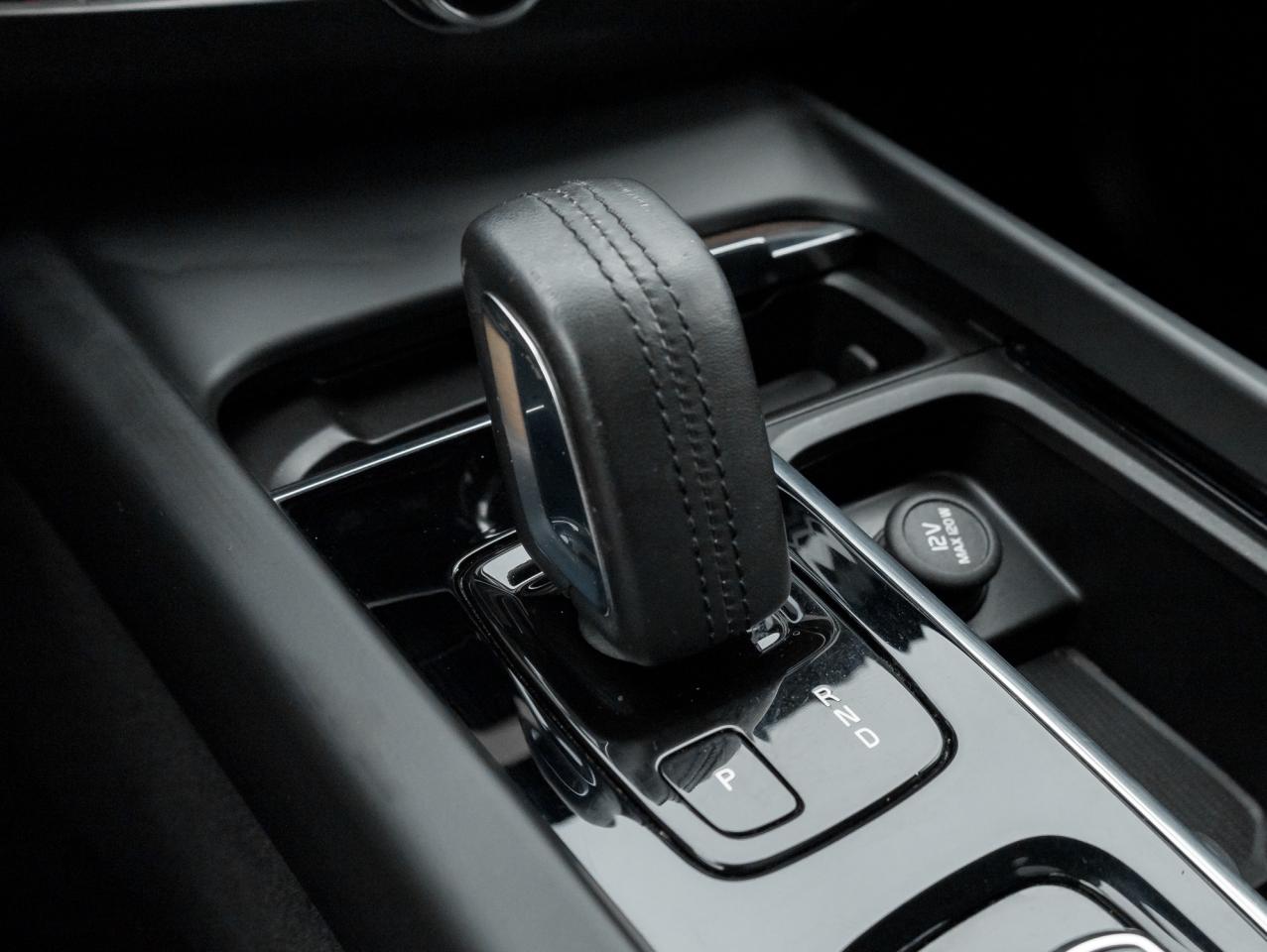 2021 Volvo XC60 Plug-In Hybrid Recharge T8 eAWD PHEV Inscription Exp  CPO Photo