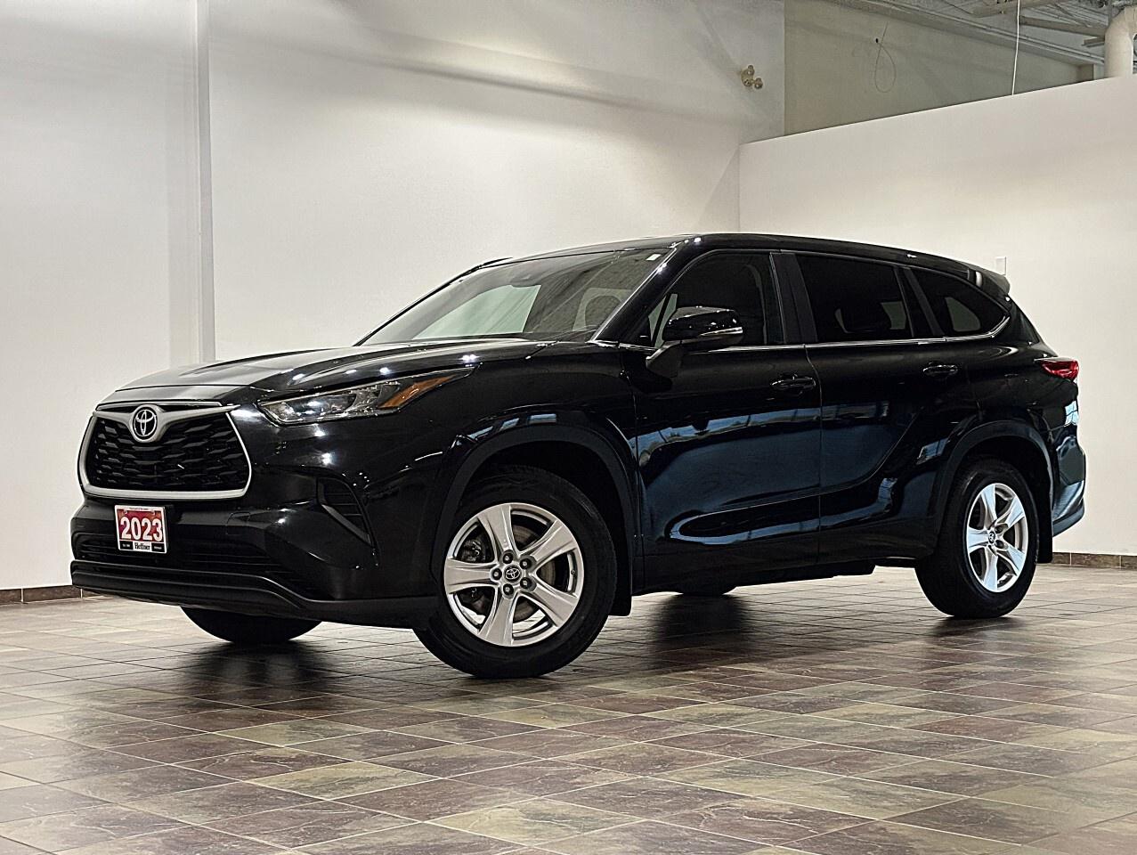 2023 Toyota Highlander LE AWD Photo