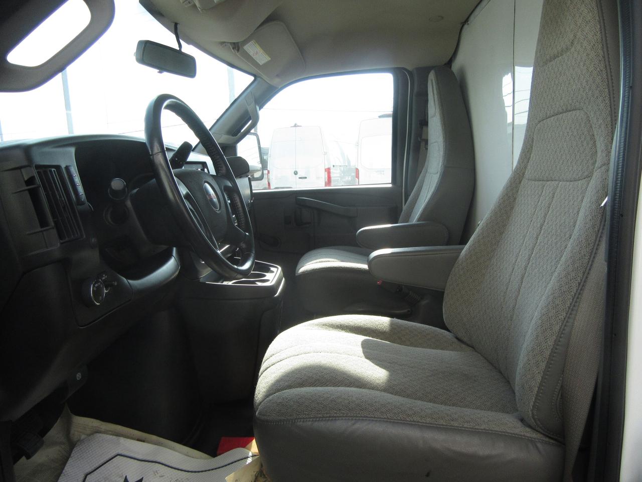 2023 GMC Savana Cargo Van GAS WITH 14 FT ALUMINUM CUBE WITH POWER LIFTGATE Photo