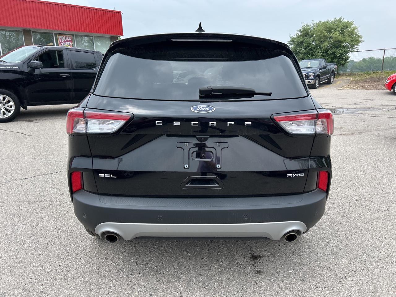 2022 Ford Escape SEL, CLEAN CARFAX, HEATED LEATHER, REMOTE START! Photo