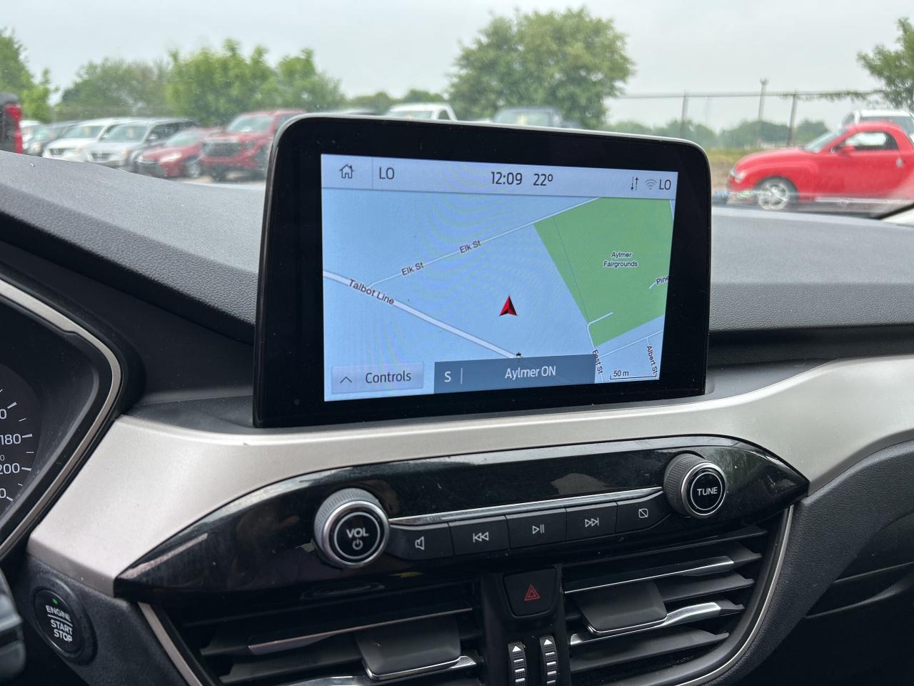 2022 Ford Escape SEL, CLEAN CARFAX, HEATED LEATHER, REMOTE START! Photo