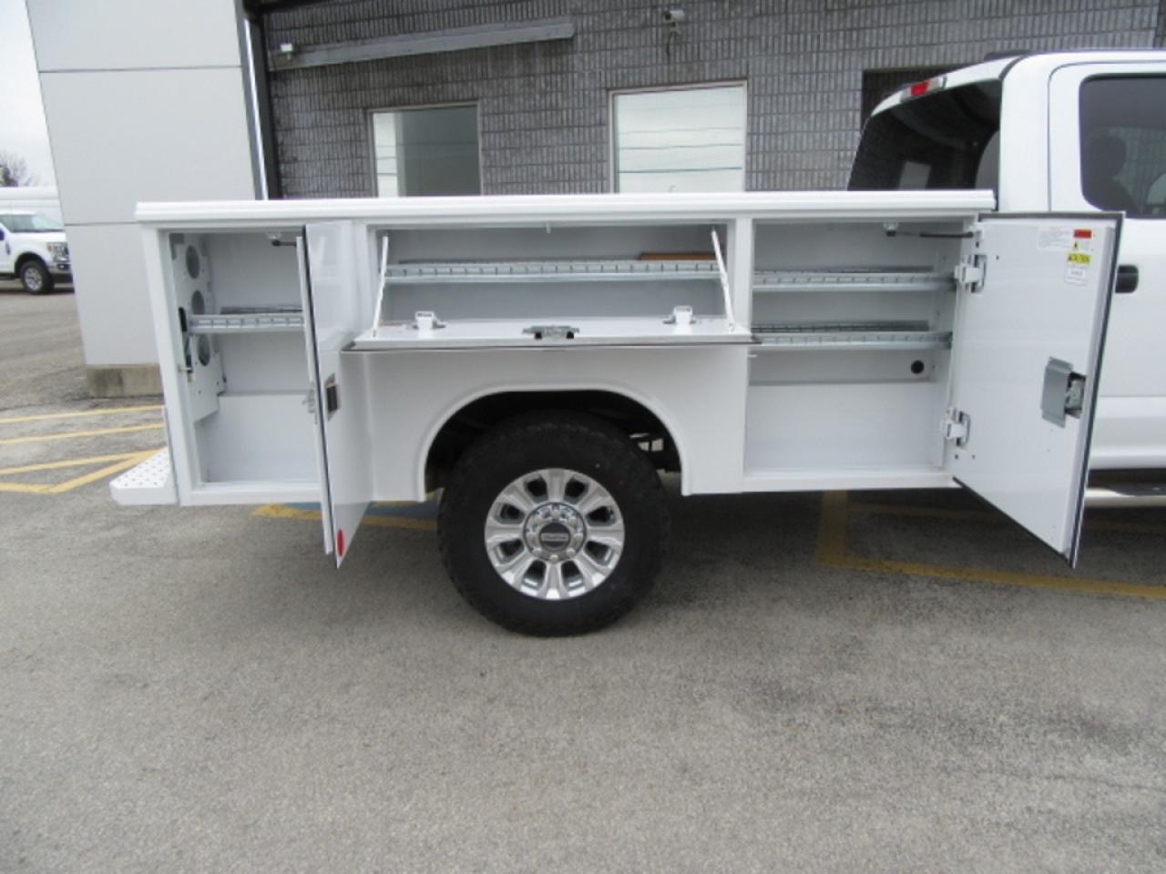 2022 Ford F-350 GAS CREW 4X4 WITH NEW 9 FT SERVICE / UTILITY BODY Photo2