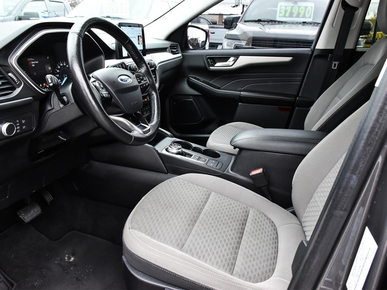 2021 Ford Escape SE AWD ~Nav ~Cam ~Heated Seats ~Bluetooth ~Alloys Photo