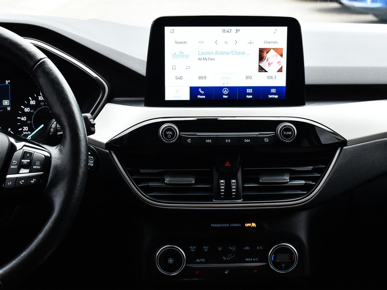 2021 Ford Escape SE AWD ~Nav ~Cam ~Heated Seats ~Bluetooth ~Alloys Photo