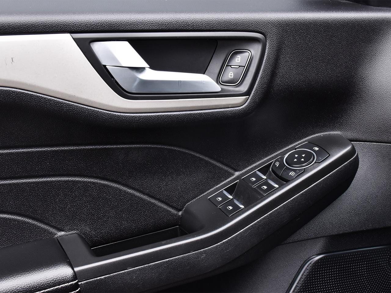 2021 Ford Escape SE AWD ~Nav ~Cam ~Heated Seats ~Bluetooth ~Alloys Photo