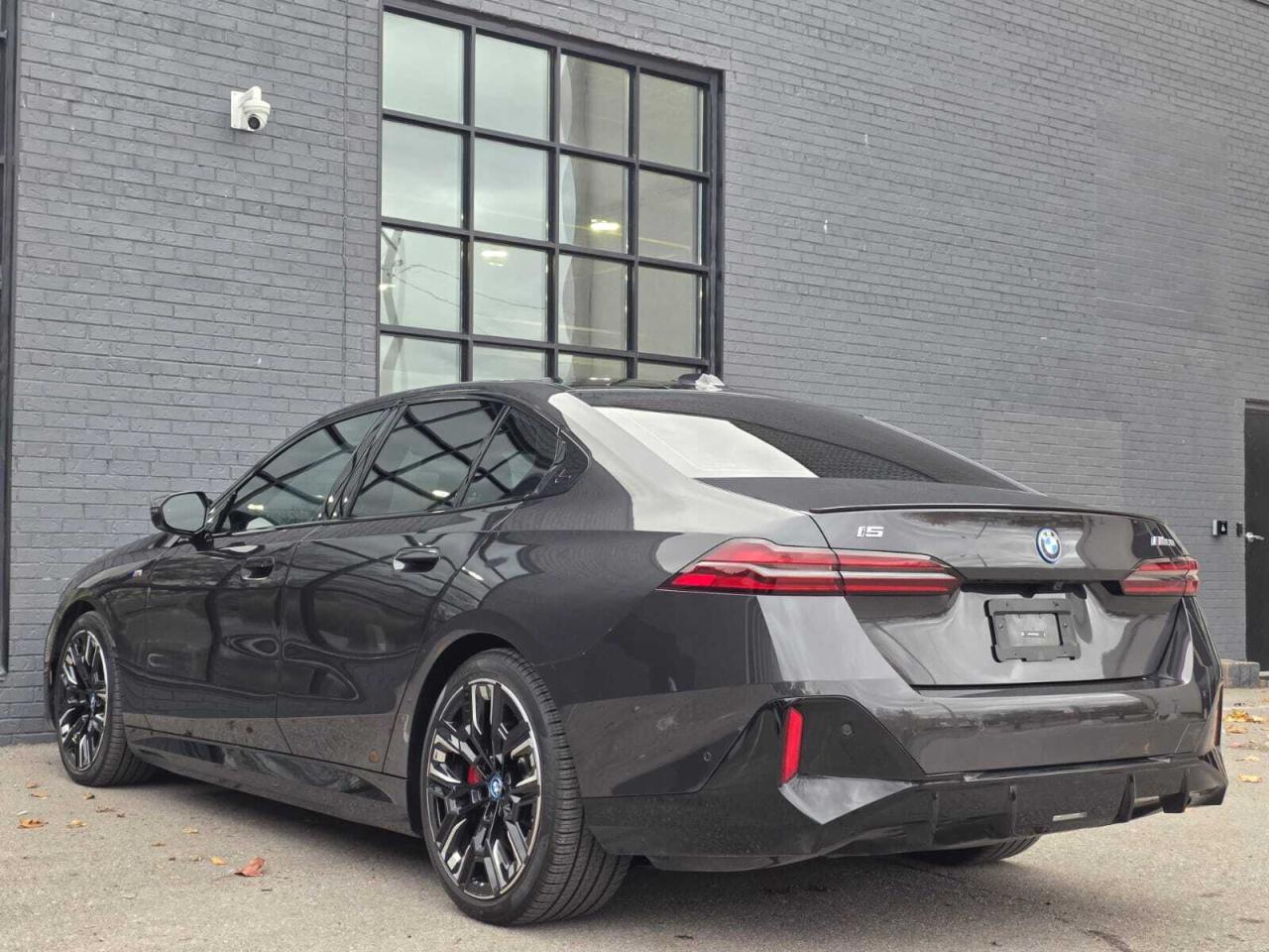 2025 BMW i5 M60 xDrive Sedan Photo