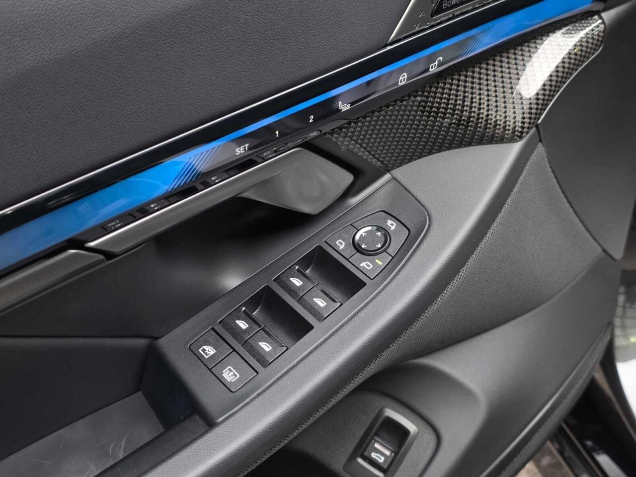 2025 BMW i5 M60 xDrive Sedan Photo