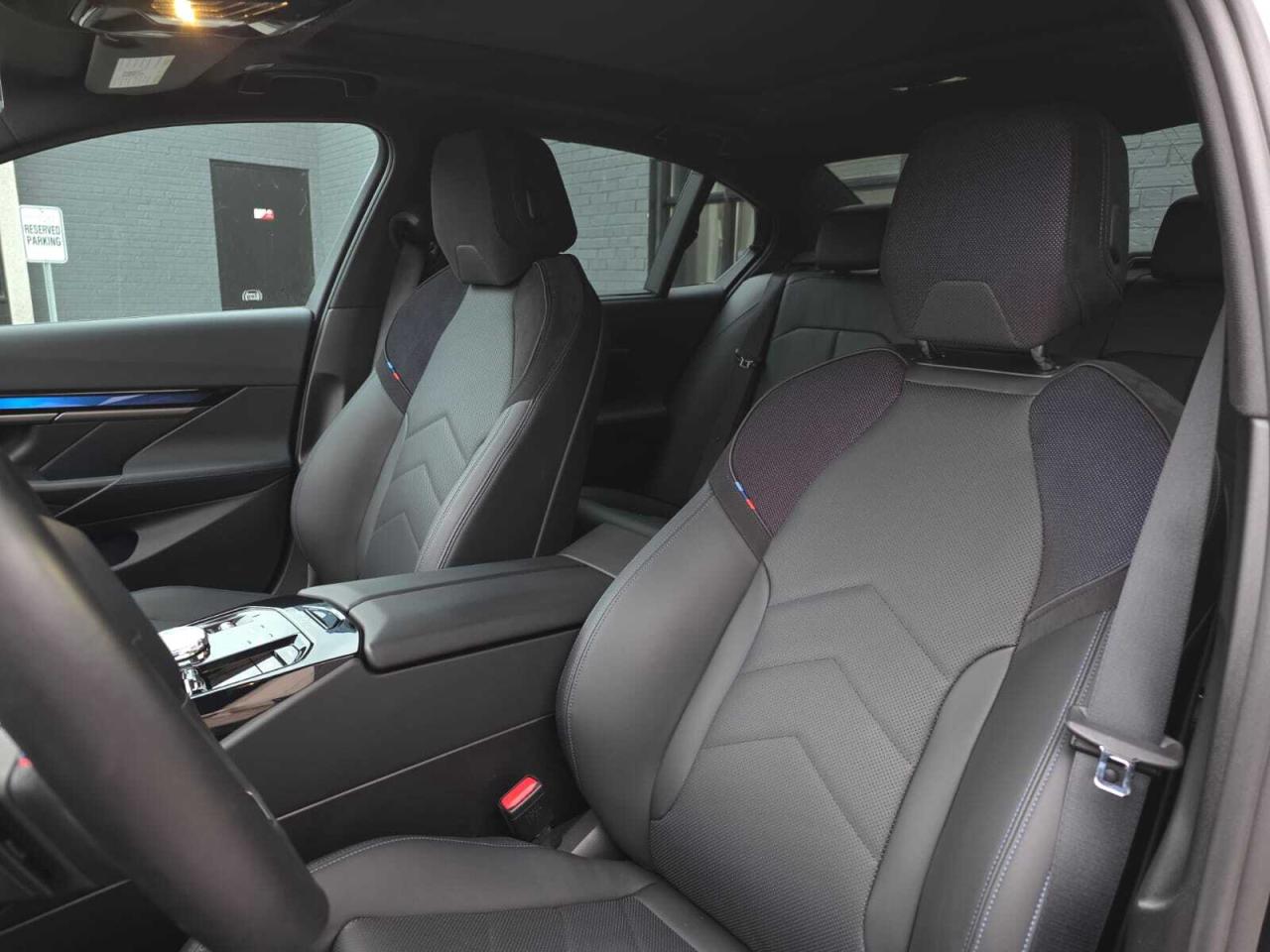 2025 BMW i5 M60 xDrive Sedan Photo