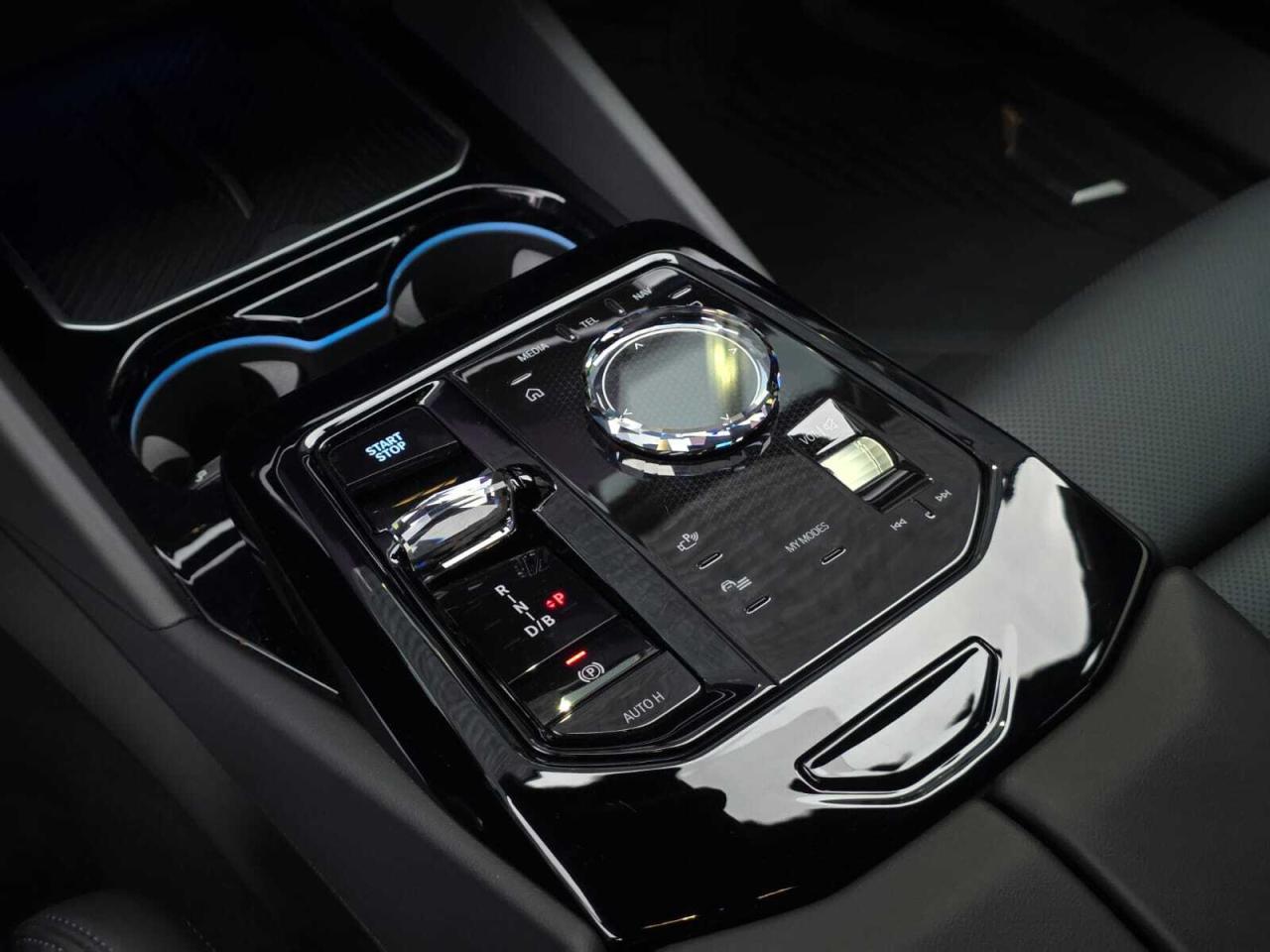 2025 BMW i5 M60 xDrive Sedan Photo