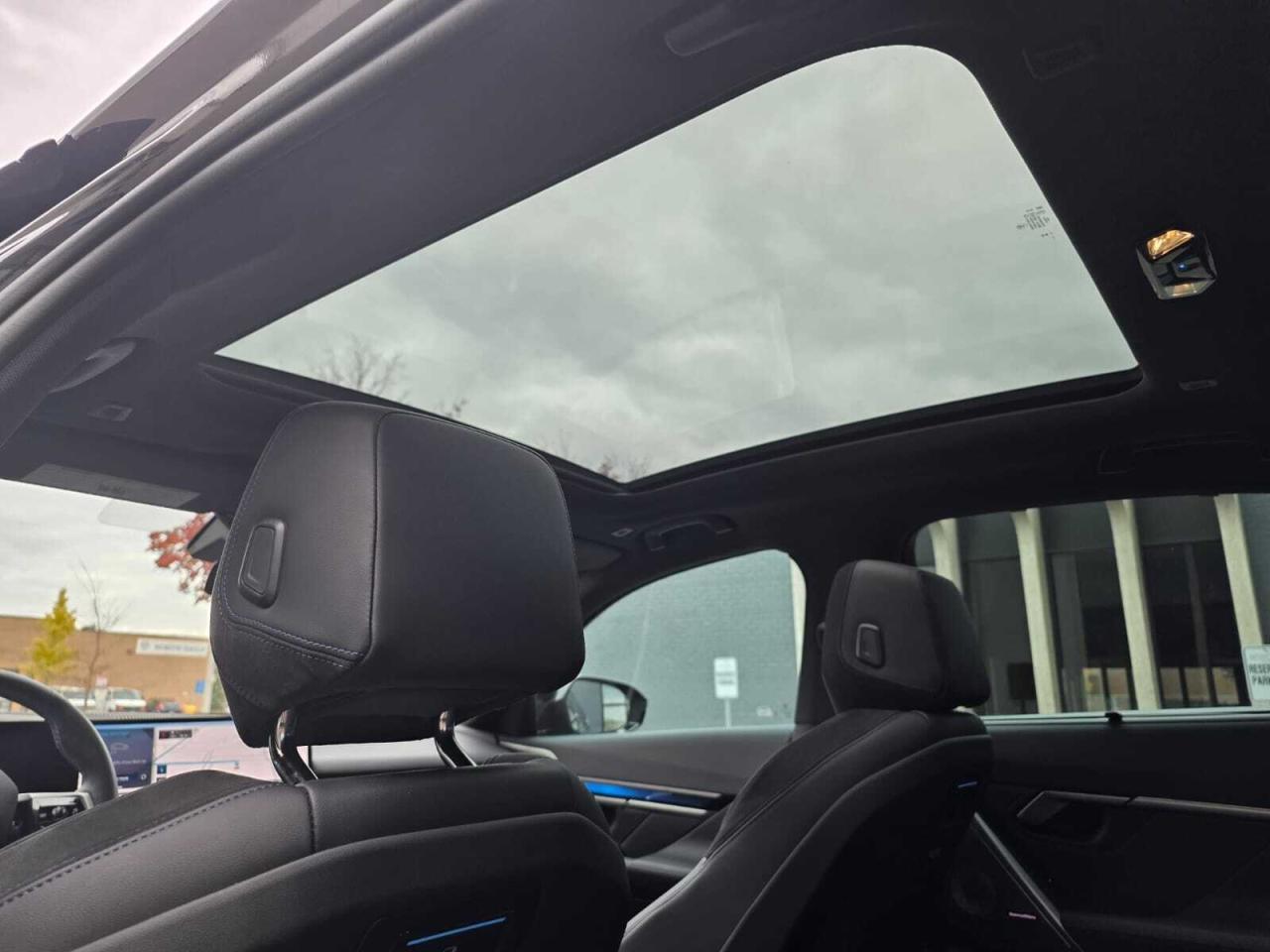 2025 BMW i5 M60 xDrive Sedan Photo