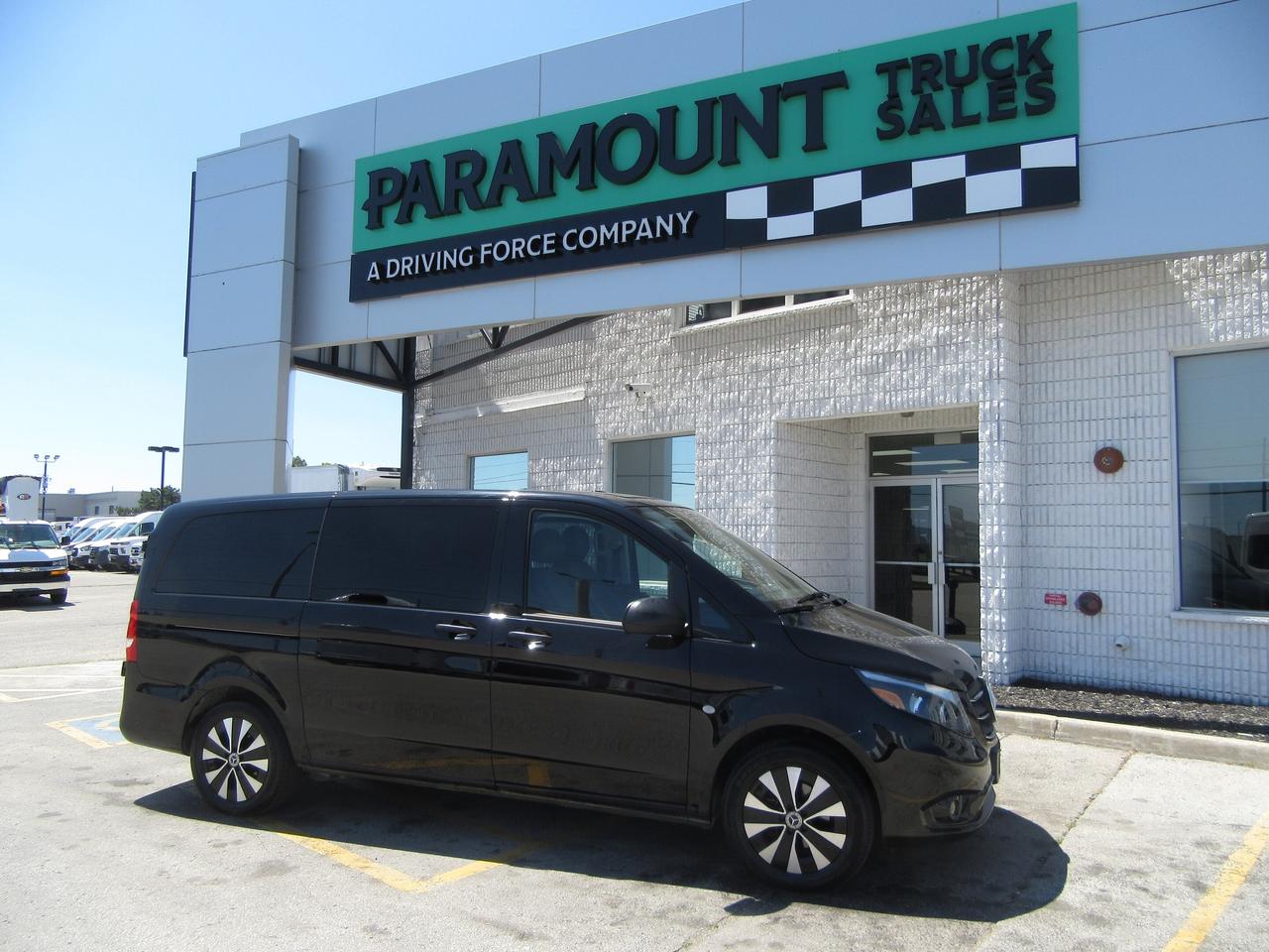 2023 Mercedes-Benz Metris Passenger Van  Photo