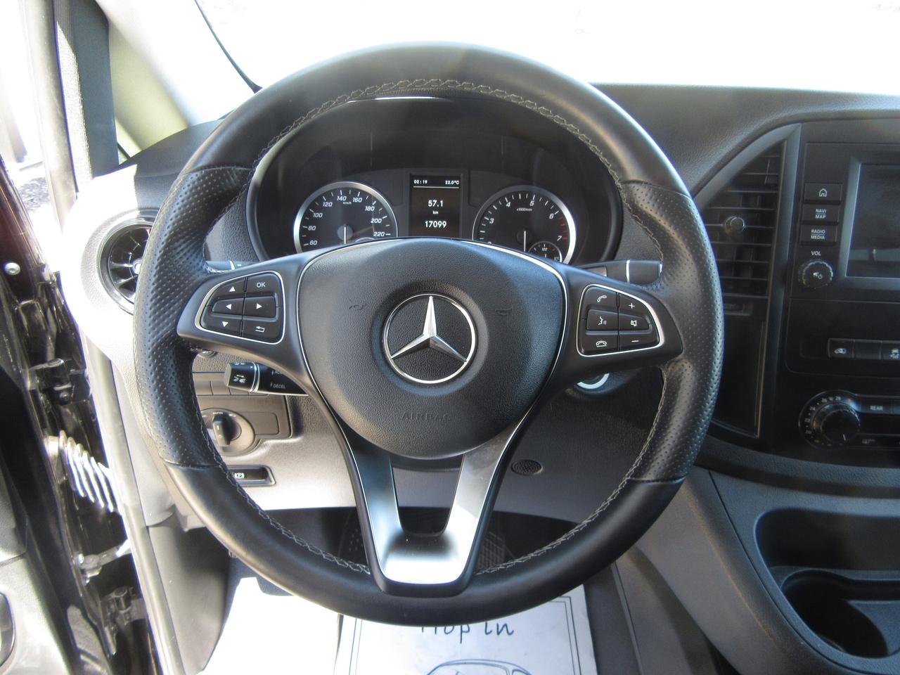 2023 Mercedes-Benz Metris Passenger Van  Photo