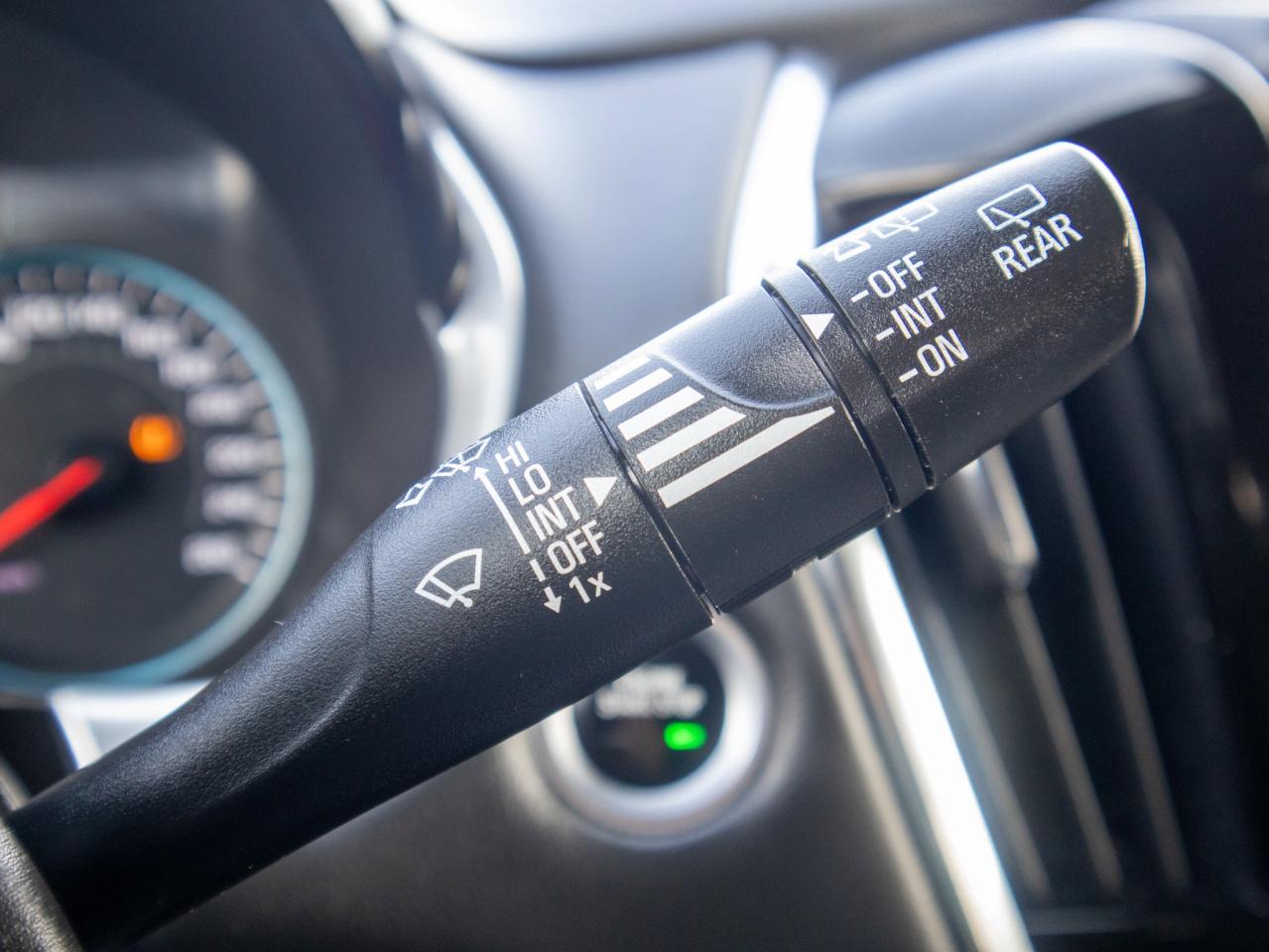 2021 Chevrolet Traverse LT Cloth - Passenger Sensing System Photo