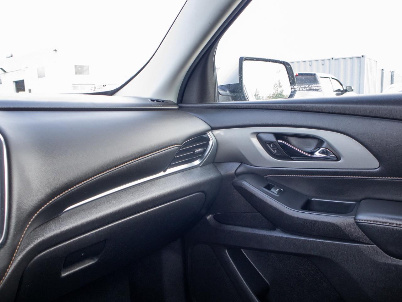 2021 Chevrolet Traverse LT Cloth - Passenger Sensing System Photo