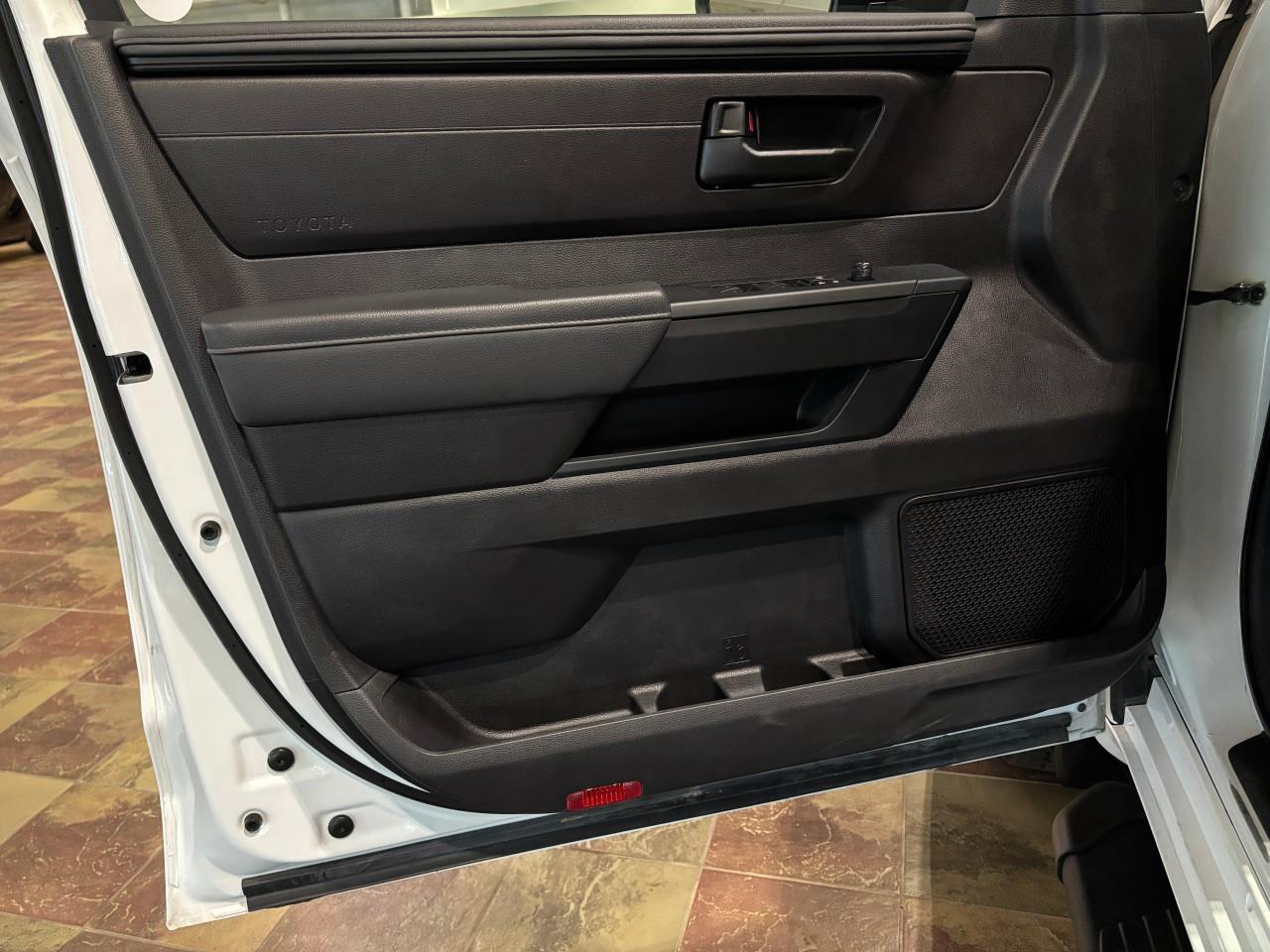 2023 Toyota Tundra SR Photo