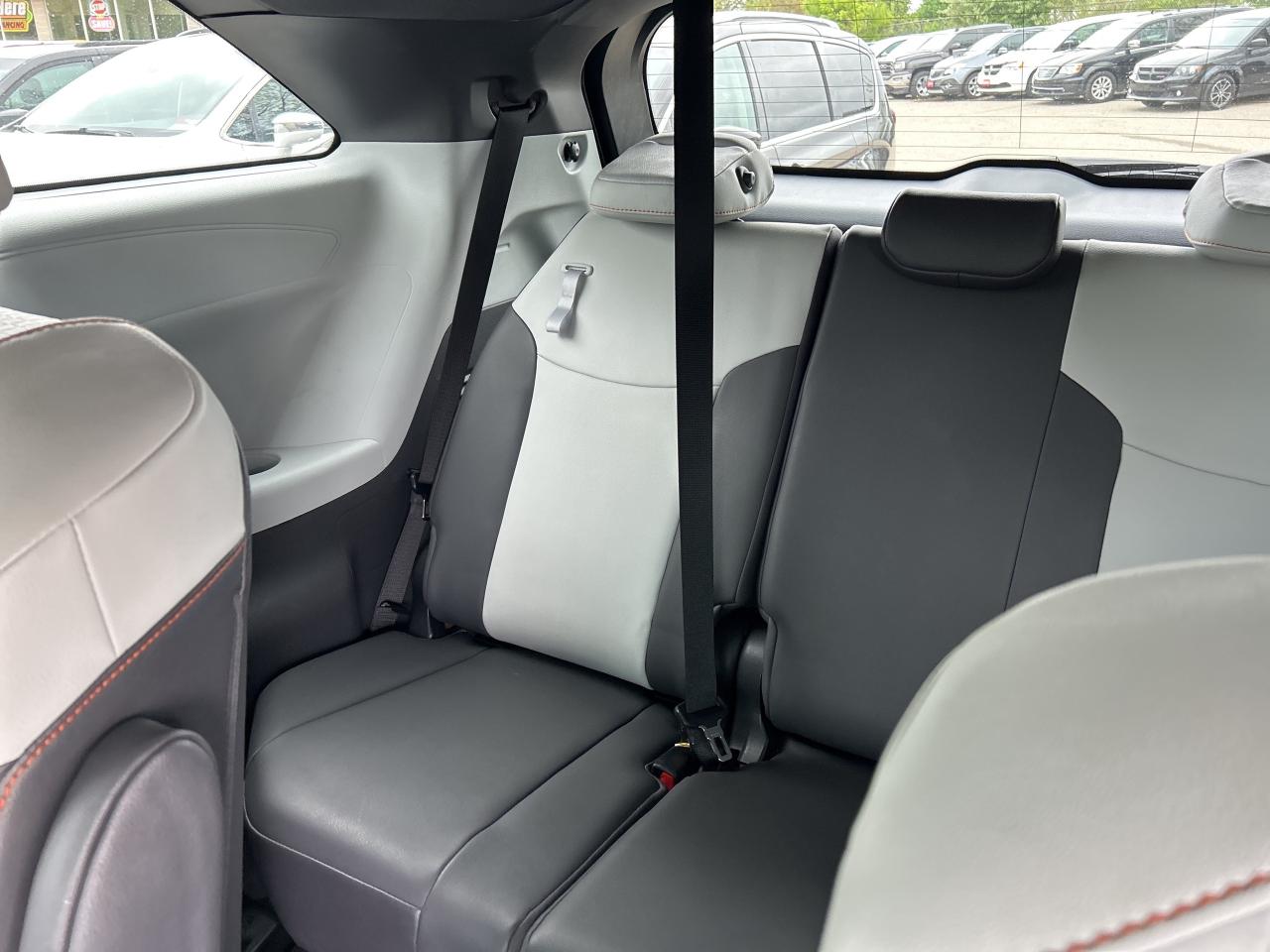 2021 Toyota Sienna XSE 7-PASS, HYBRID, CLEAN CARFAX, SUNROOF, LEATHER Photo