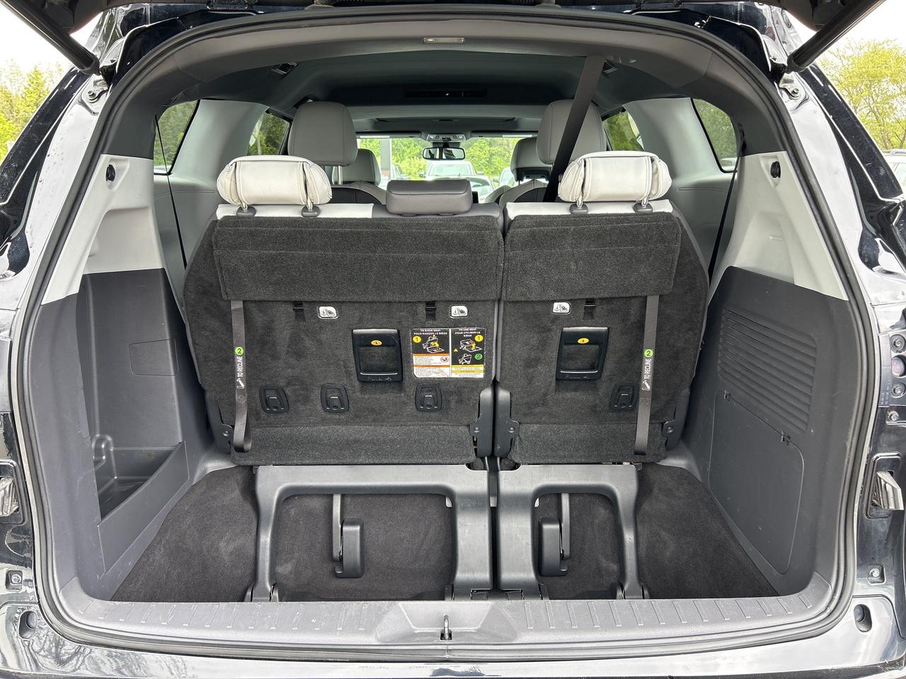 2021 Toyota Sienna XSE 7-PASS, HYBRID, CLEAN CARFAX, SUNROOF, LEATHER Photo