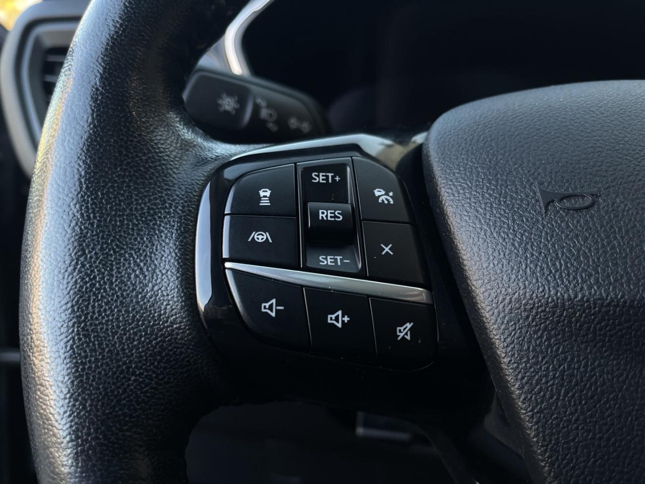 2021 Ford Escape TITANIUM AWD   Leather   Pano Roof   Navi Photo