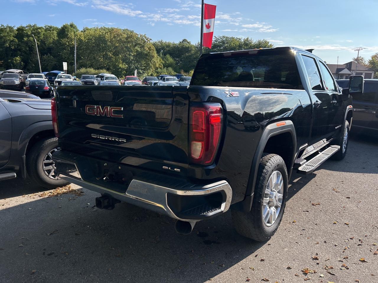 2021 GMC SIERRA 2500HD SLE, DIESEL, CLEAN CARFAX, REMOTE START, LEATHER! Photo