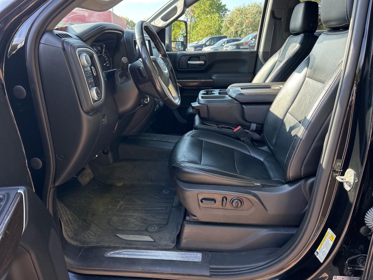 2021 GMC SIERRA 2500HD SLE, DIESEL, CLEAN CARFAX, REMOTE START, LEATHER! Photo