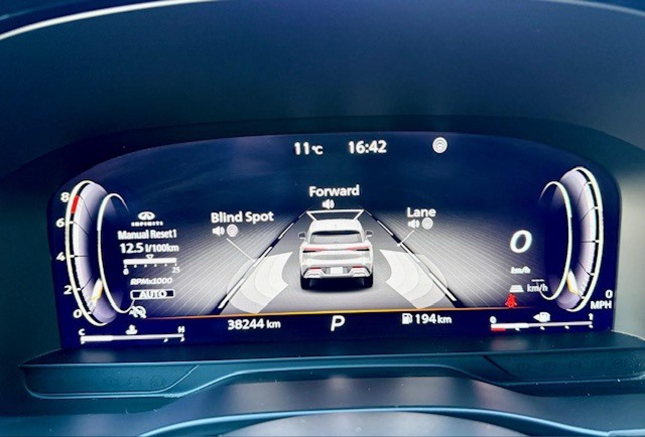 2023 Infiniti QX60 SENSORY, PRO-PILOT, HUD, 3-ZONE CLIMATE, BOSE Photo