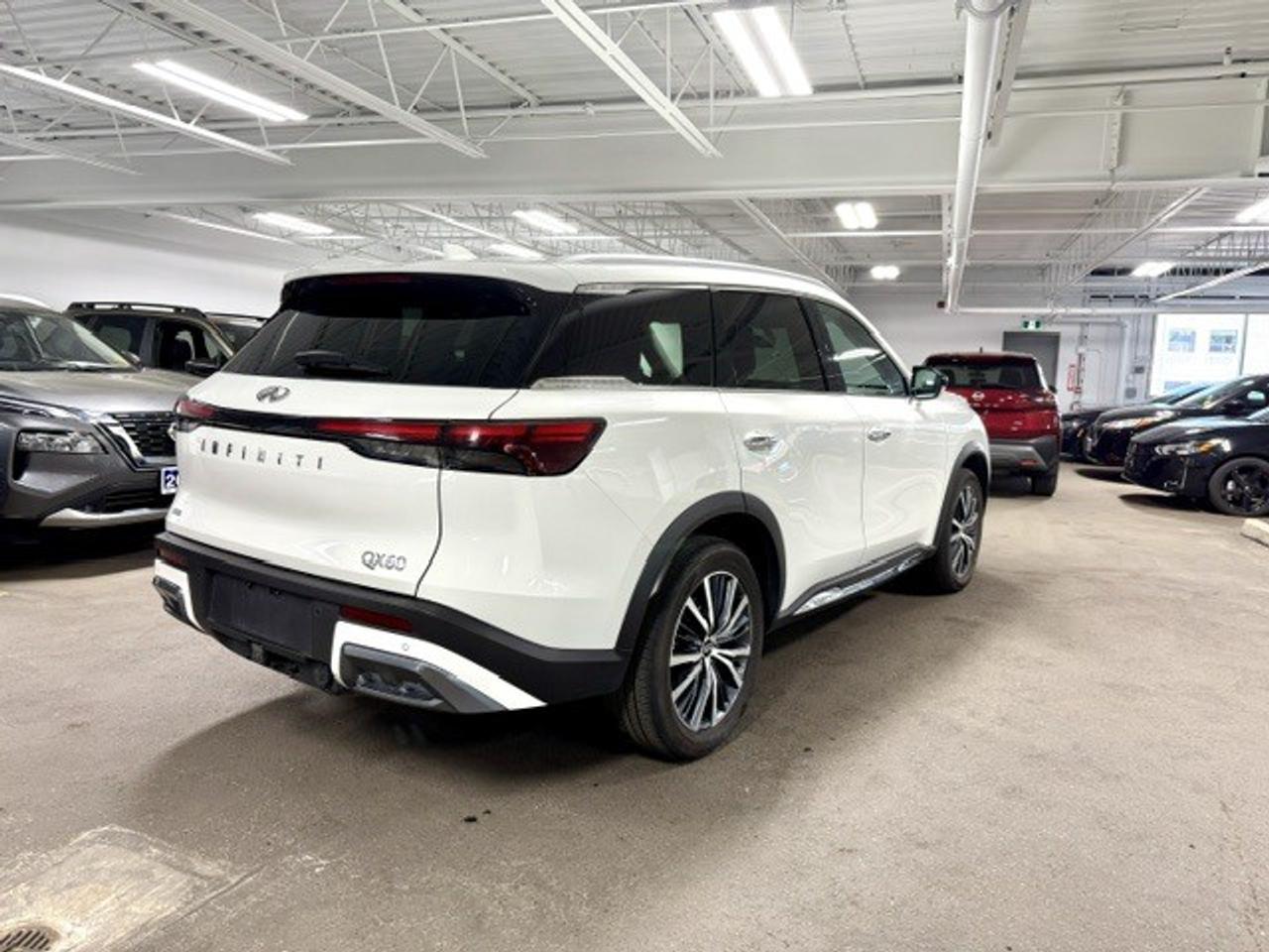 2023 Infiniti QX60 Sensory w/o Tow 4dr All-Wheel Drive Photo4