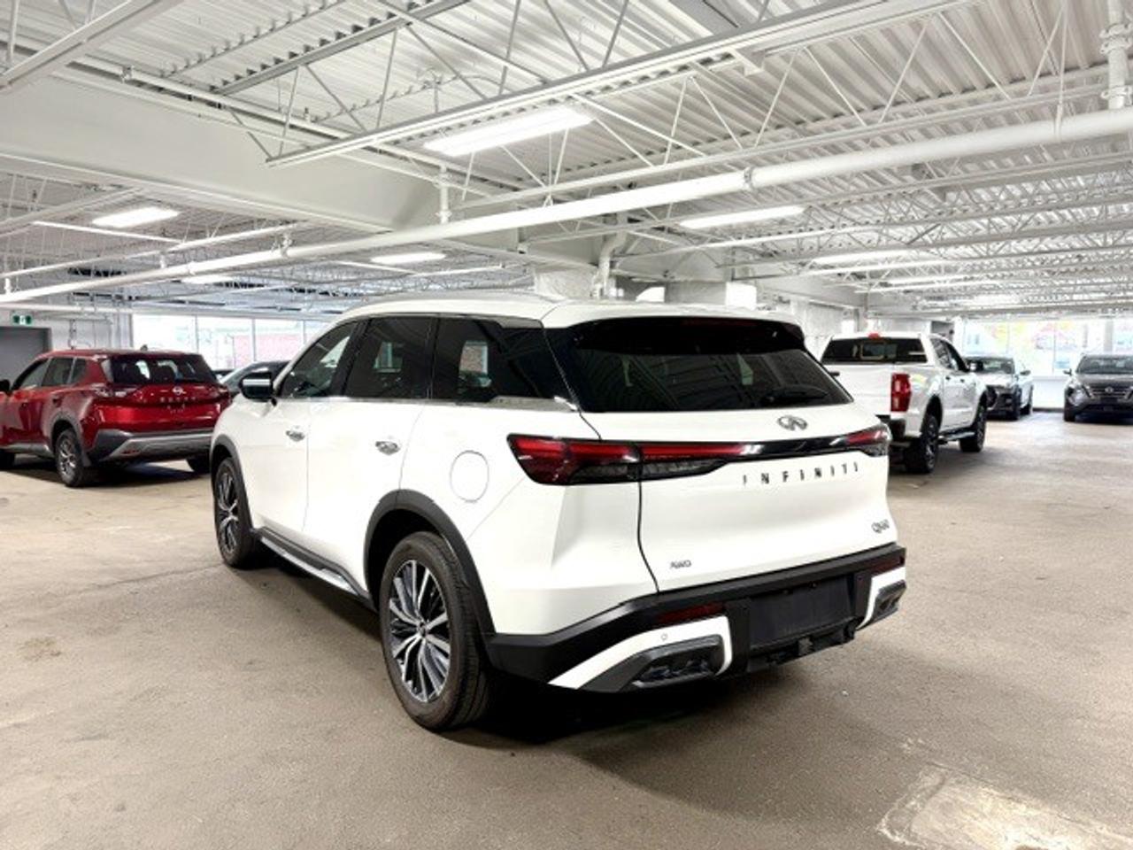 2023 Infiniti QX60 Sensory w/o Tow 4dr All-Wheel Drive Photo