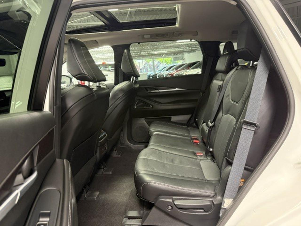 2023 Infiniti QX60 Sensory w/o Tow 4dr All-Wheel Drive Photo