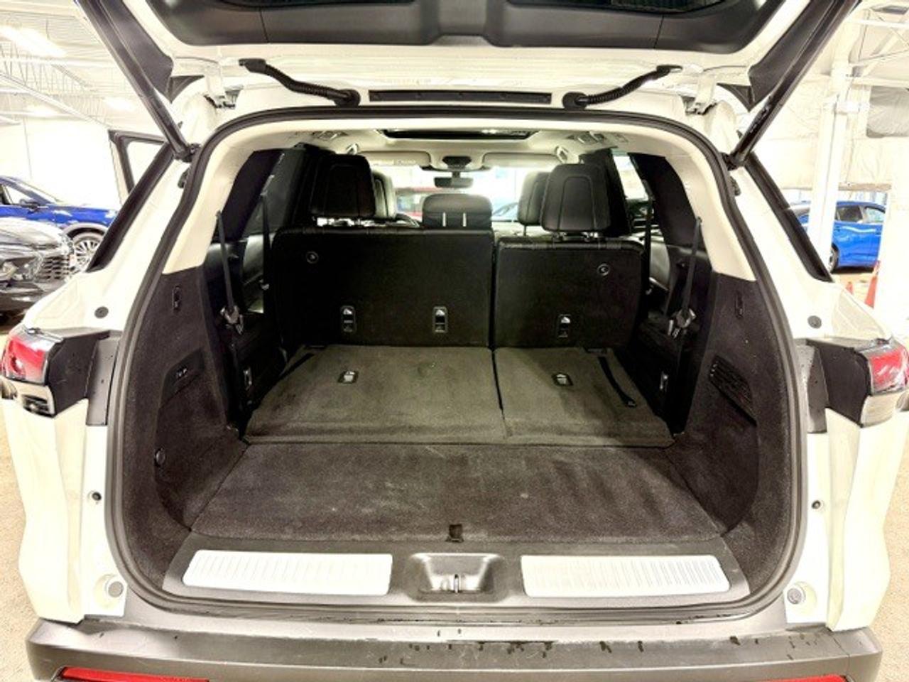 2023 Infiniti QX60 Sensory w/o Tow 4dr All-Wheel Drive Photo
