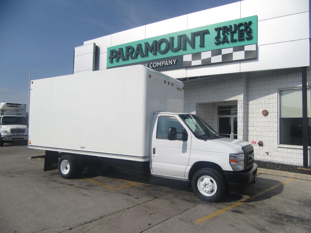 2024 Ford E-350 CUSTOM HIGH BOX 91 INCH INSIDE HEIGHT Photo