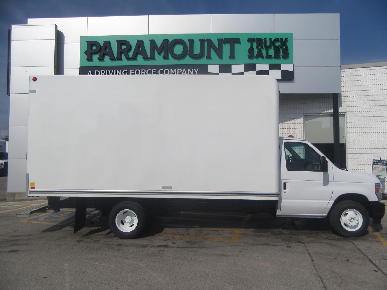 2024 Ford E-350 CUSTOM HIGH BOX 91 INCH INSIDE HEIGHT Photo