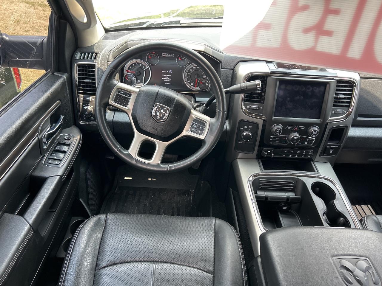 2018 RAM 2500 LARAMIE, DIESEL, CLEAN CARFAX, REMOTE START! Photo