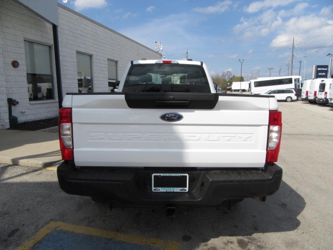 2022 Ford F-250 4X4 CREW CAB WITH 8 FT LONG BOX Photo