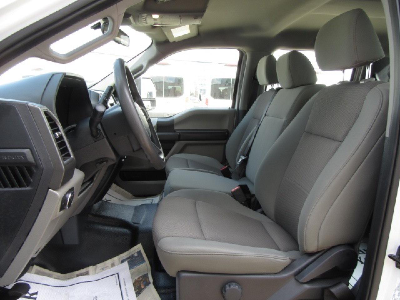 2022 Ford F-250 4X4 CREW CAB WITH 8 FT LONG BOX Photo