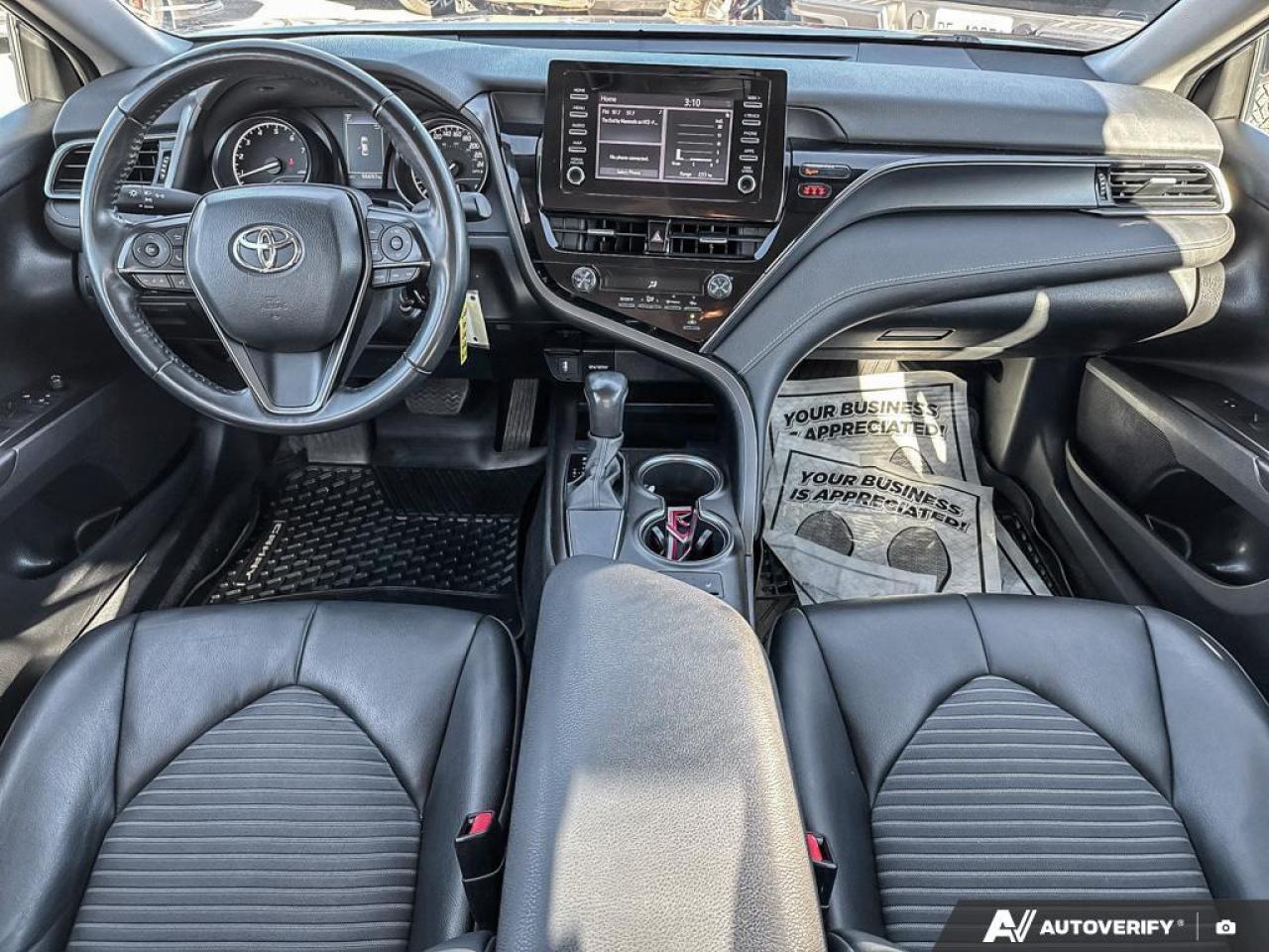 2022 Toyota Camry SE   APPLE CARPLAY   HTD SEATS   REAR CAM Photo