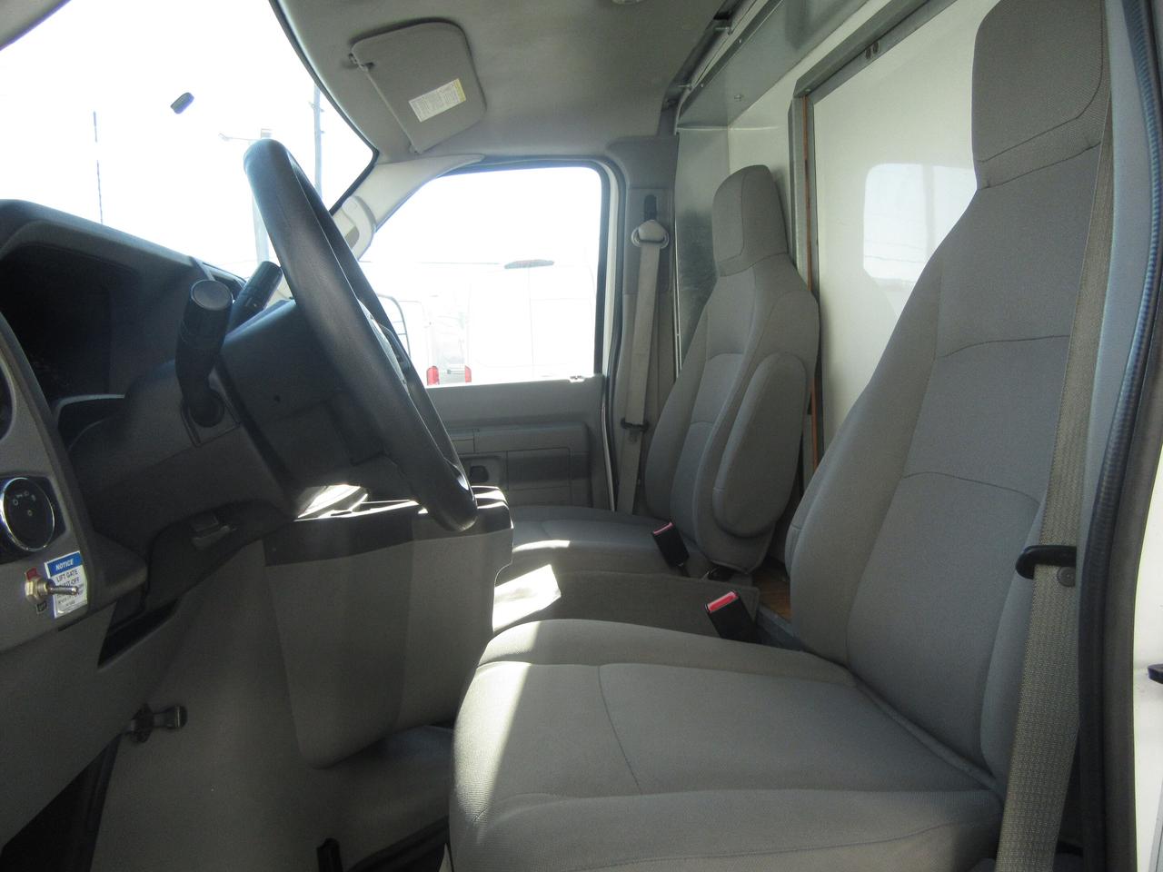 2023 Ford Super Duty E-450 DRW GAS 16FT HIGH BOX CUBE & POWER LIFTGATE Photo