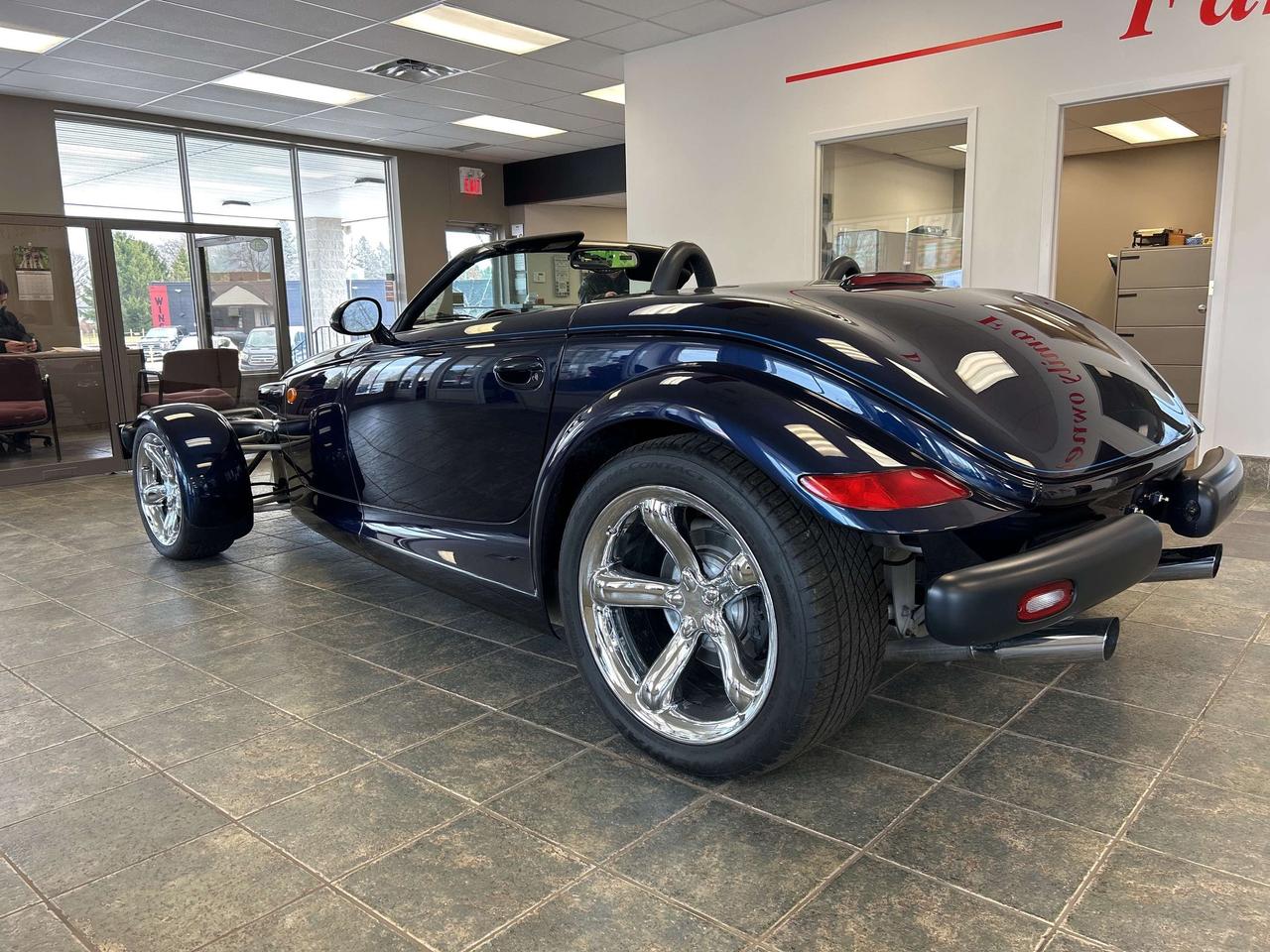 2001 Plymouth Prowler ROADSTER, LEATHER, CLEAN CARFAX, LIKE NEW! Photo