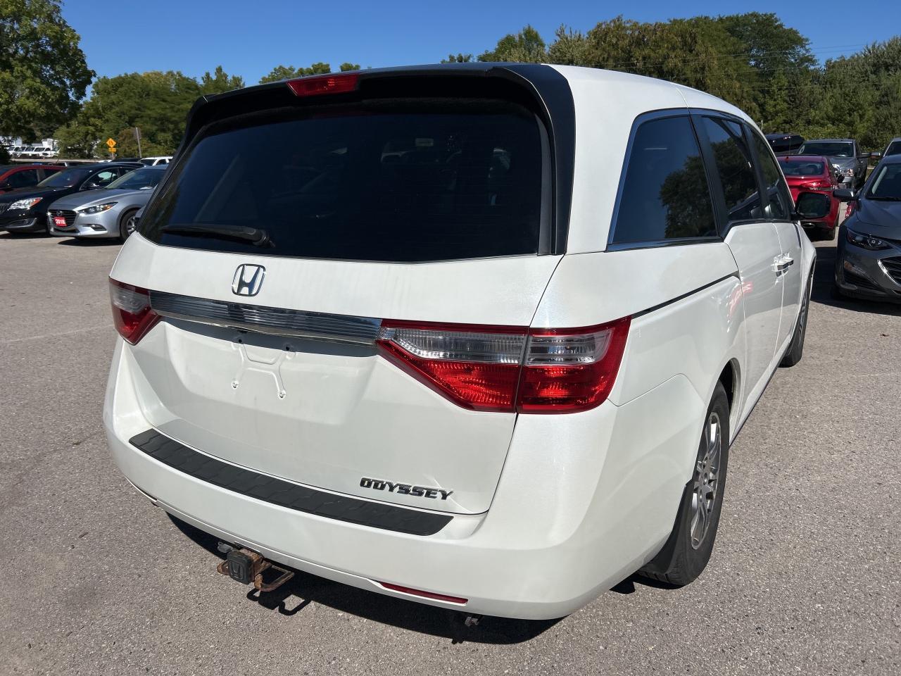 2013 Honda Odyssey EX, HEATED SEATS, CLEAN CARFAX! Photo