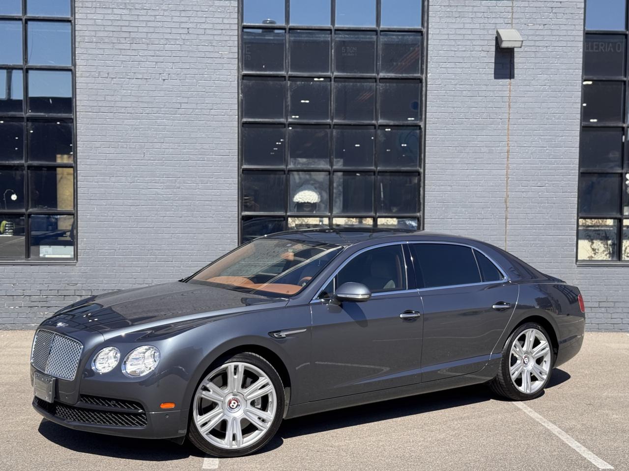 2018 Bentley Flying Spur V8 Sedan Photo0