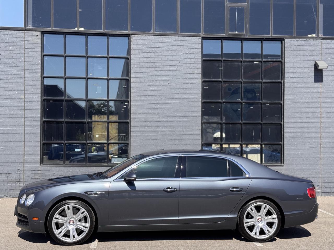 2018 Bentley Flying Spur V8 Sedan Photo2