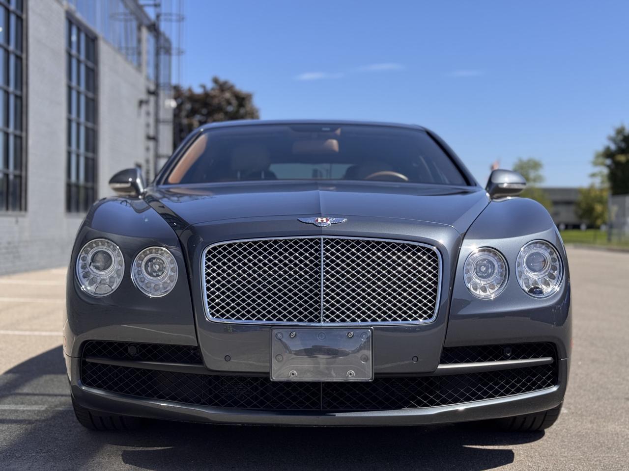 2018 Bentley Flying Spur V8 Sedan Photo