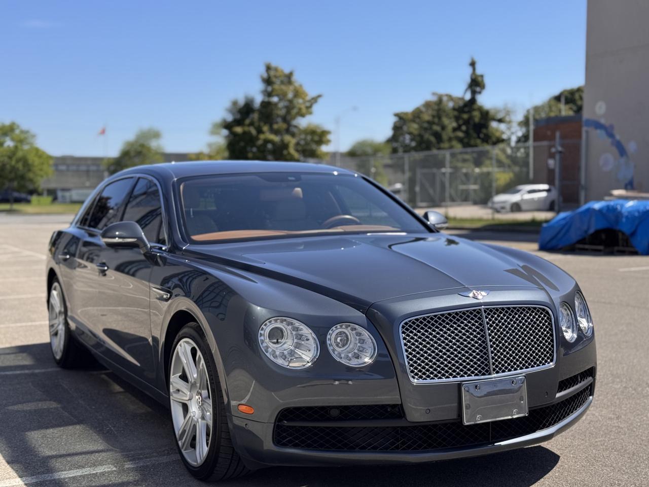 2018 Bentley Flying Spur V8 Sedan Photo
