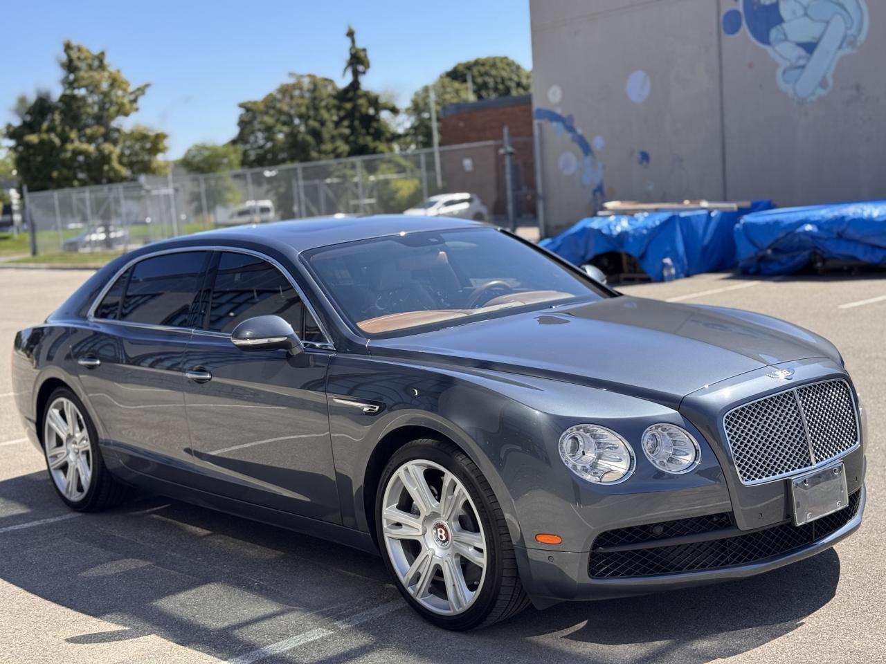 2018 Bentley Flying Spur V8 Sedan Photo